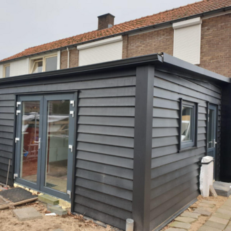 Aanbouw bekleed te &#039;s-Heerenberg met 25/500 profiel